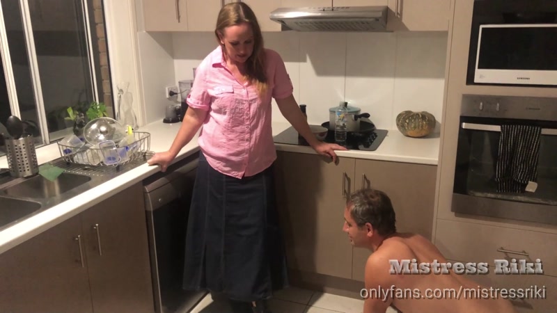 Mistress Riki - Poor Slave Complains When He Doesn’t Get Fed 00000 Mistress Riki - Poor Slave Complains When He Doesn’t Get Fed 00000