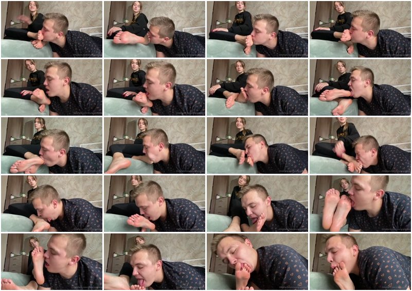 Young Goddess - Sweaty feet after workout specially for you Young Goddess - Sweaty feet after workout specially for you