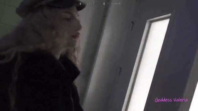  foot dust femdom - Make My Slave Carry All My Groceries And Publicly Humiliate Her 00002