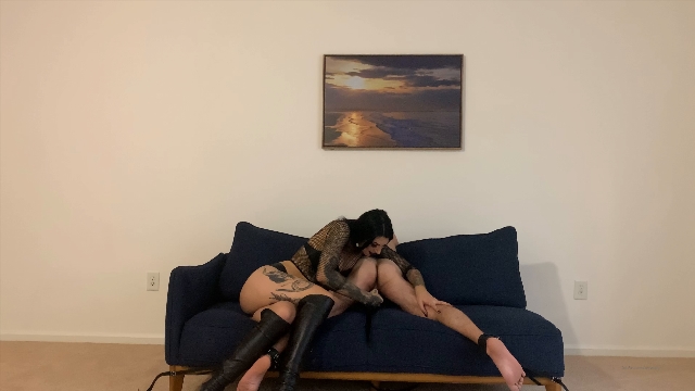  mistress busting balls - I love hitting the most sensitive part on a mans body 00002