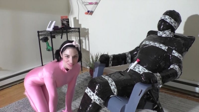 Christina QCCP – Catsuit Cockteased [Mummification, Cocktease, Tease & Denial]