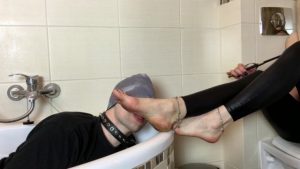 [Femdom 2018] Polish Mistress clips – Olga Tells How Woman Can Use Slave – Russian Language [Foot Fetish, Footworship, Footlicking, Foot Licking, Foot Worship]