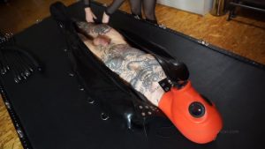 Elise Graves Bondage Liberation - JimmyUSMC and Elise Graves - Elise Seduces Jimmy into Rubber Hood and Bodybag, Bubbler Bottle and SOUNDING to Orgasm Elise Graves Bondage Liberation – JimmyUSMC and Elise Graves – Elise Seduces Jimmy into Rubber Hood and Bodybag, Bubbler Bottle and SOUNDING to Orgasm