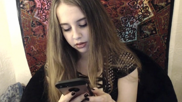 [POV] Princess Violette – ignoring you while I text my friends and take selfies [CEI]
