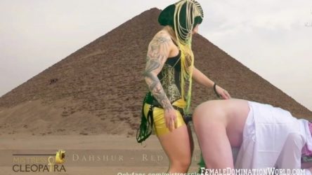 Mistress Cleopatra – Cleopatra pegs her Saudi Arabian bitch in the middle of the Sahara