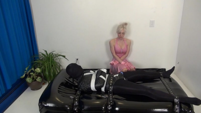 Christina starring in video ‘Inflatable Boy’