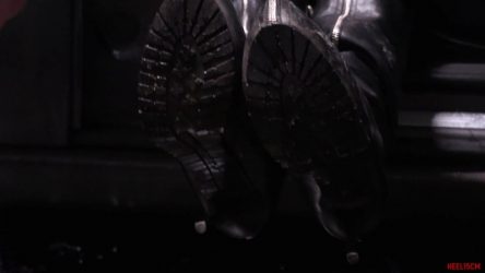 HEEL15CM - Shoe Cleaning. Starring Goddess Mary HEEL15CM – Shoe Cleaning. Starring Goddess Mary