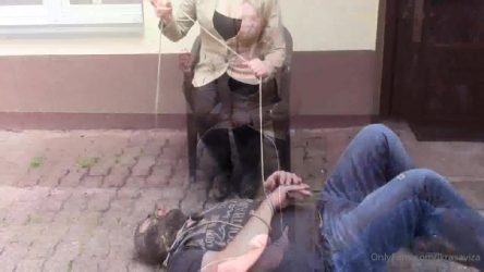 Lady Krasaviza – Lick My Dirty Boots Clean