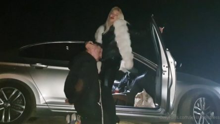 krissamistress – hard throught fucking in public