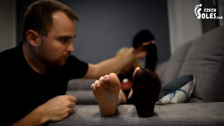 Czech_Soles_-_Begging_at_Dark_Lady's_feet_for_his_life.mp4.0001