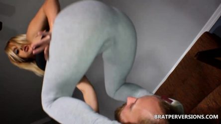 Brat Perversions – Big Ass Girlfriend Facesitting. Starring Maria Jade