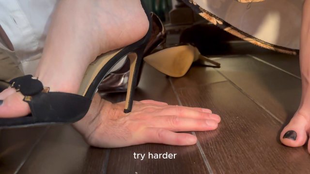 Cleo Domina- The Pregnant Goddess wants swift servants before going out - ENG SUB -  00000
