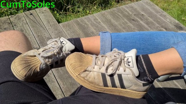 Cumtosoles - A weekend with my step sister - Dirty sneaker shoejob and cum on shoes -  00001
