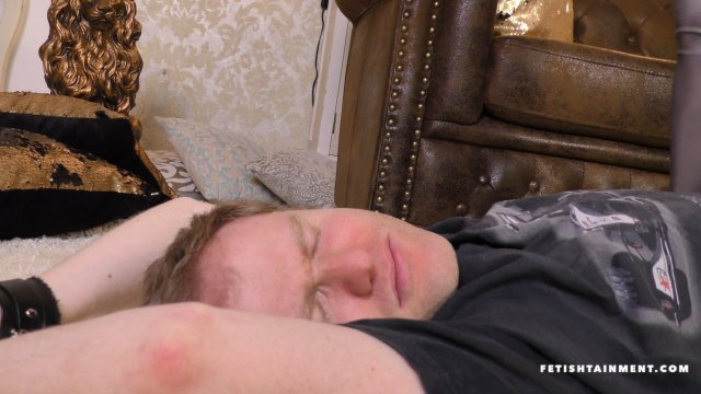 FEMDOMSQUAD Video Store - Princess Serena: The loser is my foot victim today and is about to be humiliated! -  00000