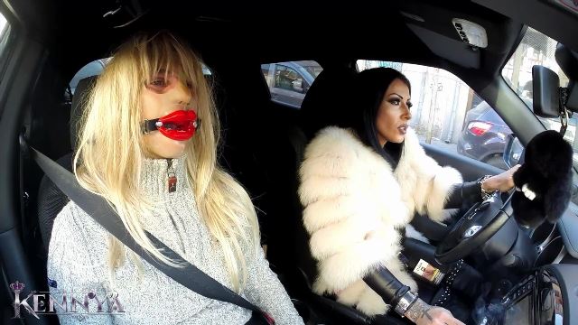 The ashtray bimbo goes for a ride -  00001