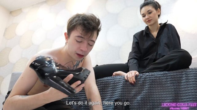 LICKING GIRLS FEET - ALLISON and VICTORIA - First experience of foot worship and loser humiliation! 00002