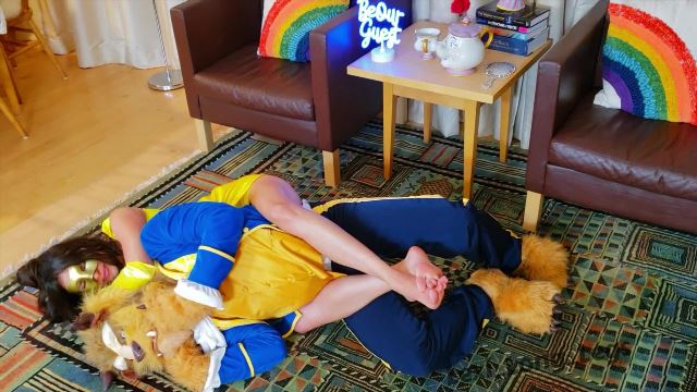 - Halloween Scissors: Belle Lexi Turns the Monster into a Prince with Her Thighs 00002 Halloween Scissors: Belle Lexi Turns the Monster into a Prince with Her Thighs - 00002