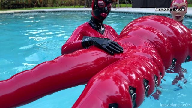 Miss Fetilicious – Heavy rubber bondage in Florida Part 2