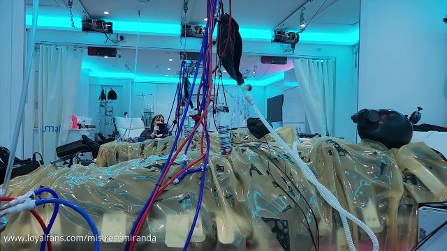 Miss Miranda – The Ultimate Rubber Layers