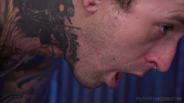 Mistress Blunt Pegs Her Submissive Guy And Shows Whos The Boss -  00000