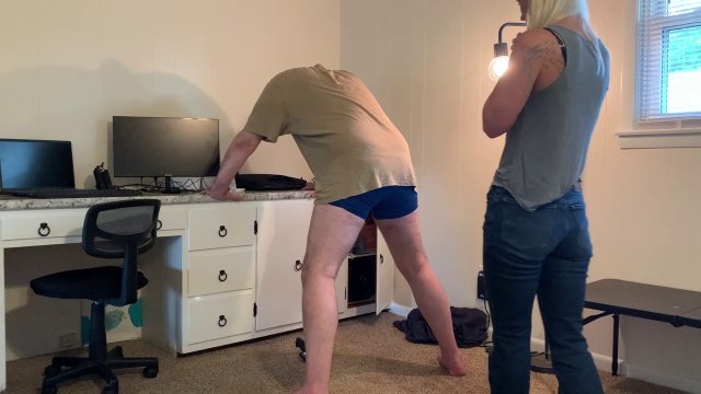 NUTCRACKER PRINCESS - Ballbusting kicks from behind! I tie up his nuts and kick him in the balls from behind! 00002 NUTCRACKER PRINCESS - Ballbusting kicks from behind! I tie up his nuts and kick him in the balls from behind! 00002