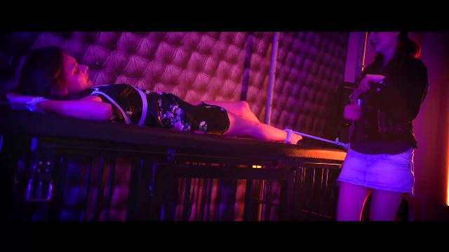 Chloe Toy and Faye Taylor in Best Friends Forever -  00002