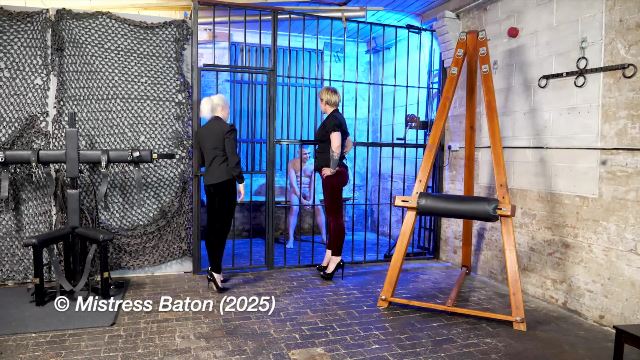Strafkamer – Nightguards Of The Femdom Jail