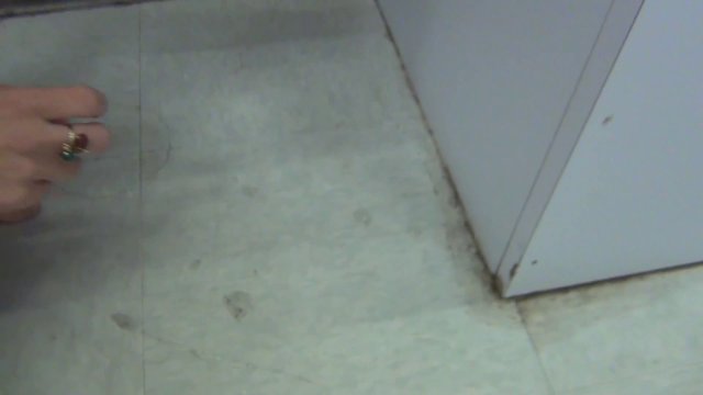 Sweet Southern Feet SSF - Dirty Feet in the Change Room 00002