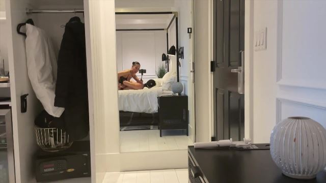 - The Preshow 00001 The Preshow - 00001