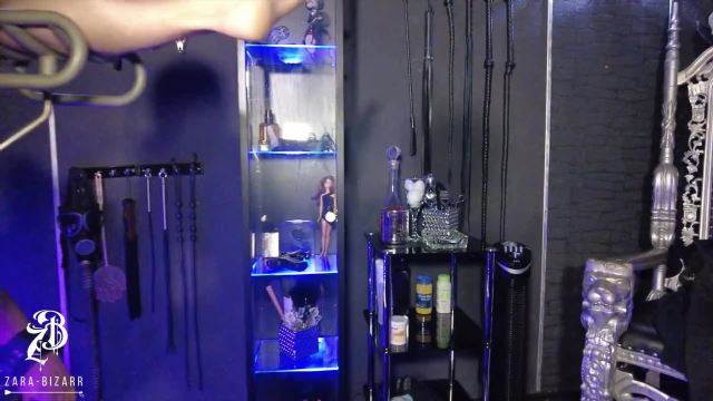 ANALSPIELE UND MEIN ERSTES MAL MEINEN FINGER IM SCHWANZ -  00000