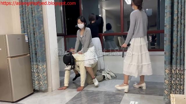 Chinese Queen Training 2980