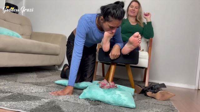 Goddess Grazi – Foot Gagging with Nylon and Boots