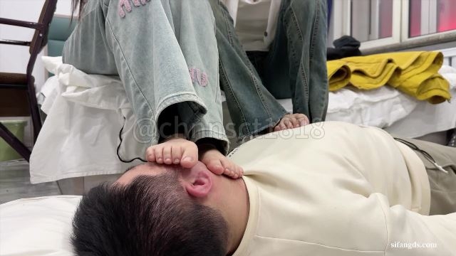 Chinese Queen Training 3091