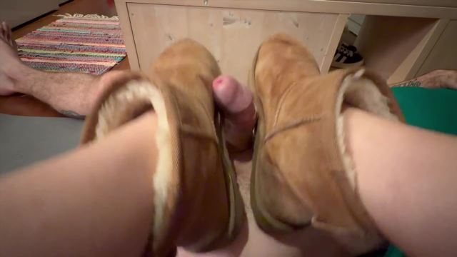 The madama footjob – Ugg boots shoejob!
