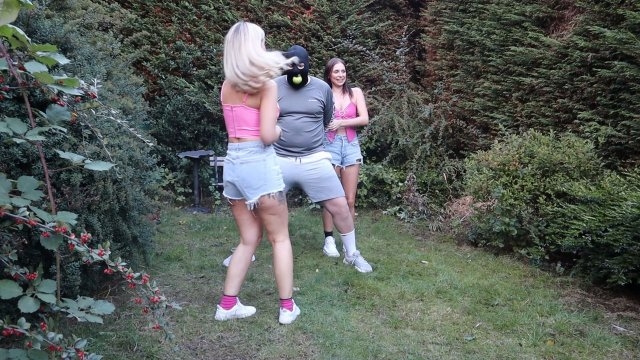 Paulina's Palace - Backyard Ballbusting Paulina's Palace - Backyard Ballbusting
